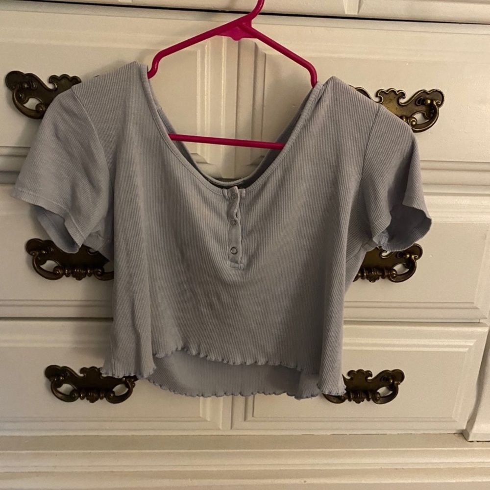 Cropped shirt